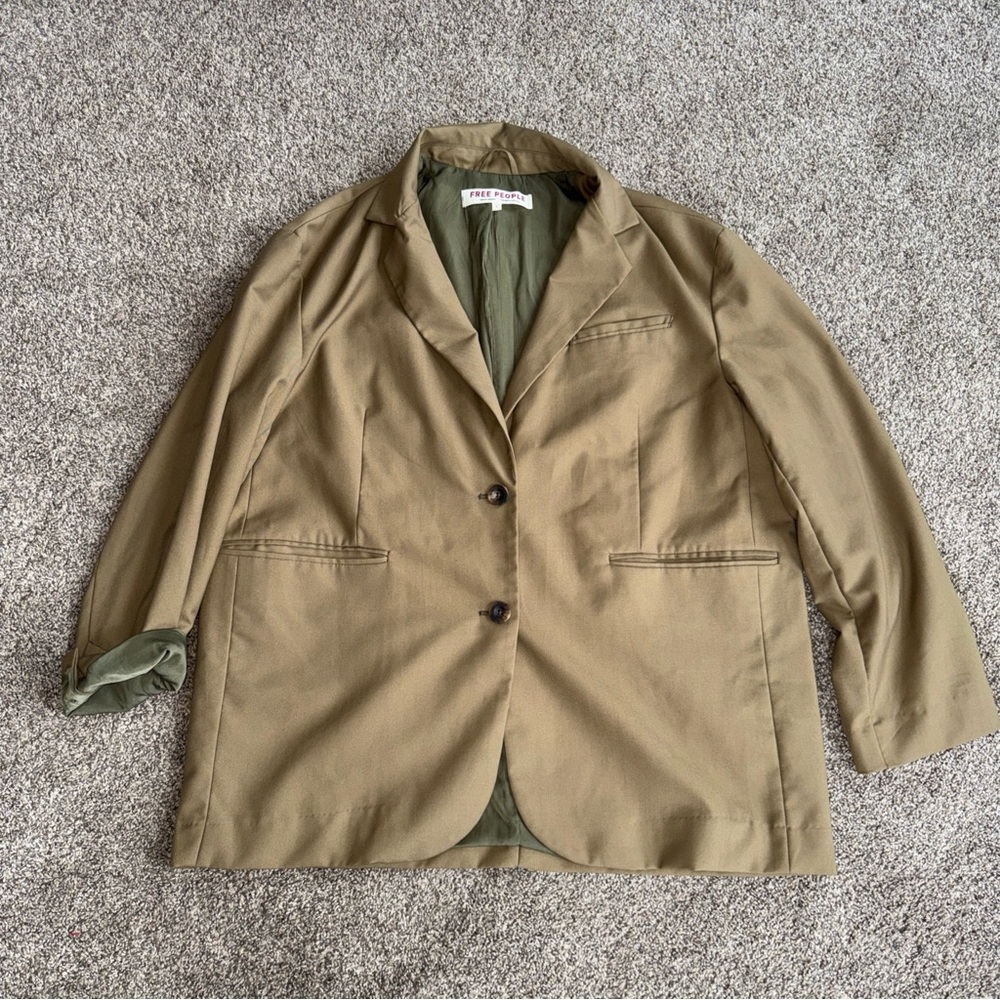 Free People Women’s Oversized Small Tan/Green Suit Jacket Mint Condition!